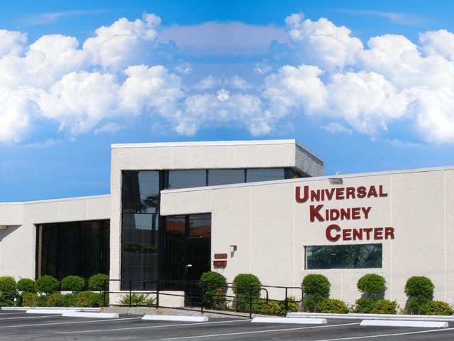 UNIVERSAL KIDNEY CENTER INC